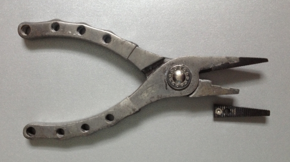 Fish360 Broken Pliers